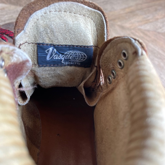 Vasque women’s leather boots steel toe - Picture 5 of 8